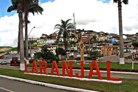 MPMG denuncia prefeito de Laranjal e dois servidores por irregularidades em licitações de obras