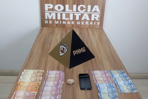 Homem é preso por tráfico de drogas na Barra