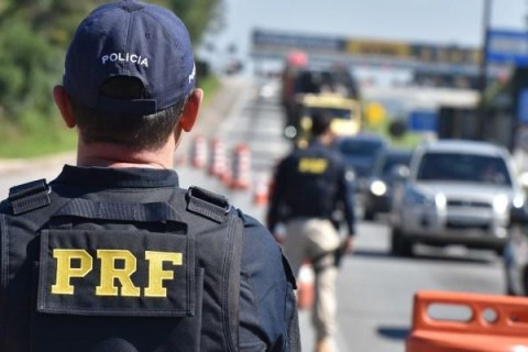 Carnaval em Minas termina com 22 mortes e 80 flagrantes de excesso de velocidade por hora nas BRs