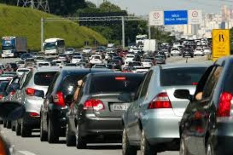 Estradas mineiras têm restrição para circulação de veículos de grande porte no Natal e Réveillon