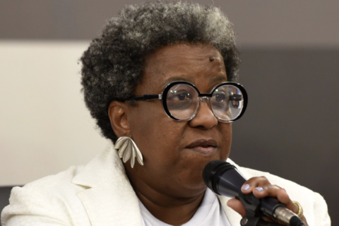 Macaé Evaristo realiza palestra sobre direitos humanos em Muriaé