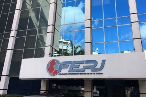 Itaperuna EC planeja retorno, mas encara altos custos